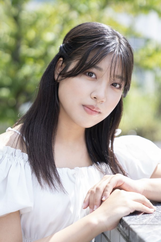 汐崎 琴音プロフィール写真